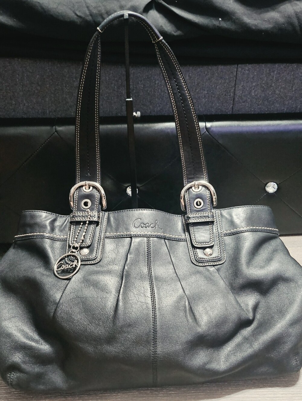 Vint/Auth Y2K Coach Leather Black/Gray SoHo Pleated Satchel (G0972-F13733)